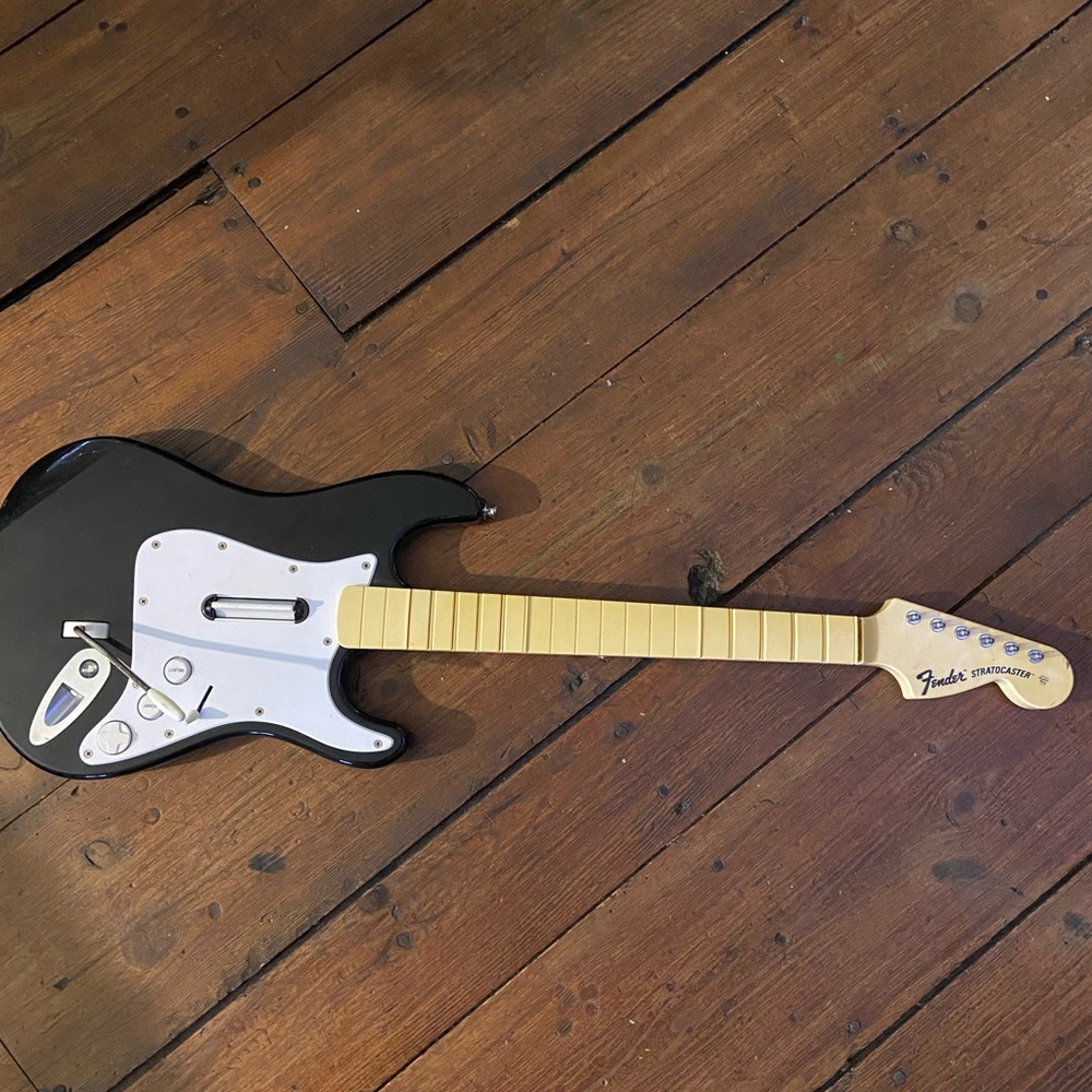 Rockband Harmonix Fender Stratocaster Guitar Model 822151 for PS3. (Tested)
